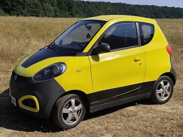 ZhiDou D1 z boku